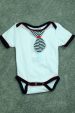 Białe niemowlęce body z krawatem (0191-2) miniaturka 5